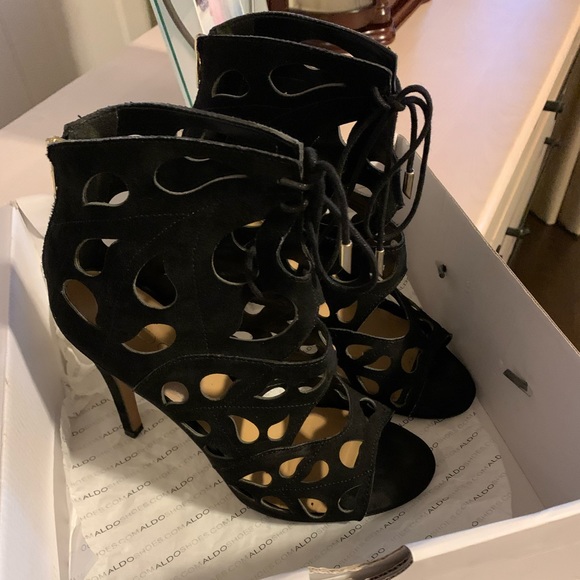 Open toe heels - Picture 4 of 5